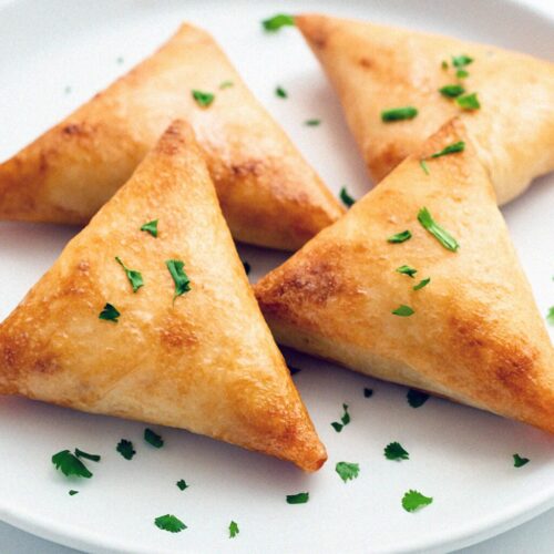 Pikantné kuracie briouaty v teplovzdušnej fritéze