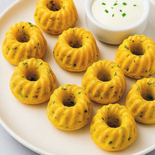 Kukuričné minibábovky s bylinkami a syrom v teplovzdušnej fritéze