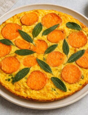 Batátová frittata so šalviou v teplovzdušnej fritéze