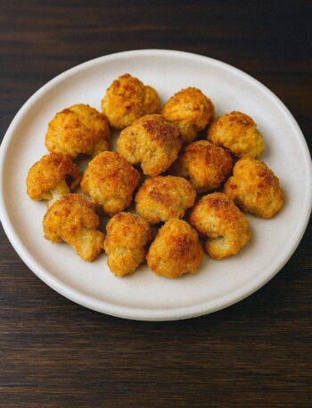 Karfiolové kúsky v ceste v teplovzdušnej fritéze / rúre