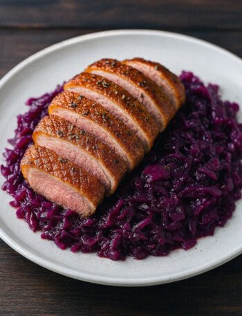 Kačacie prsia v air fryeri + dusená kapusta – 520 kcal v teplovzdušnej fritéze / rúre