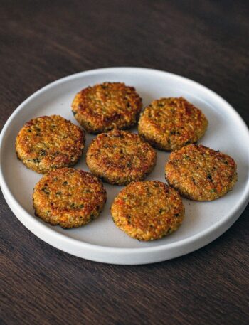 quinoa fašírky v teplovzdušnej fritéze / rúre